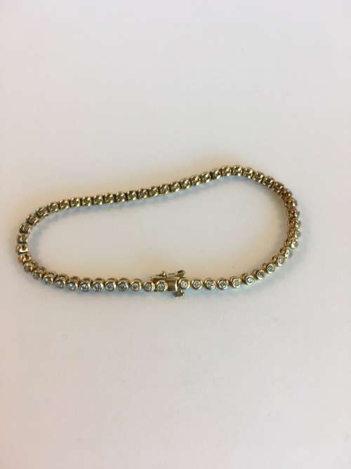 9kt Yellow Gold Ladies Diamond Tennis Bracelet 1.12 cts