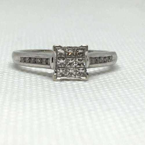 10ct White Gold & Diamond Ladies Ring + Band