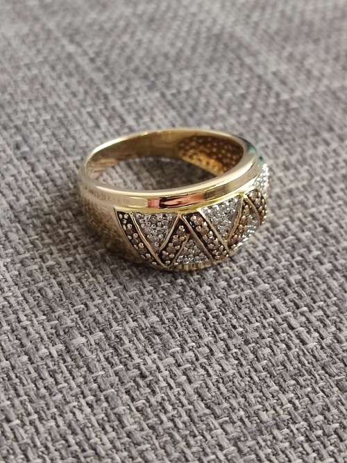 Yellow Gold Diamonds Ring