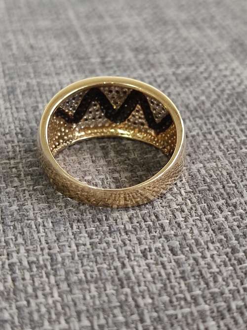 Yellow Gold Diamonds Ring