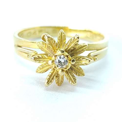 18ct Yellow Gold Diamond Floral Ring