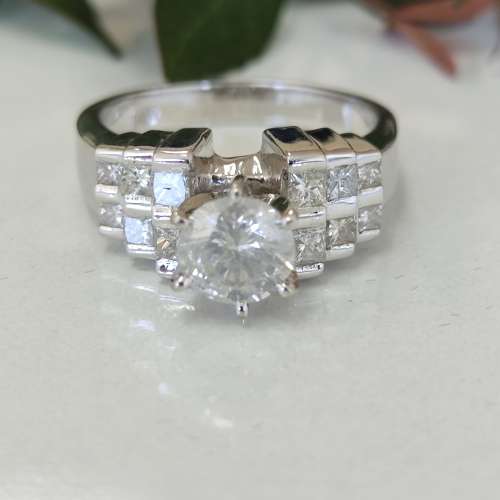 1.232CT Diamonds Ring #1027