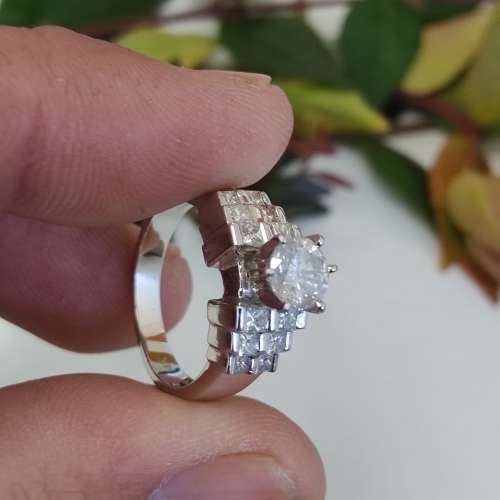 1.232CT Diamonds Ring #1027