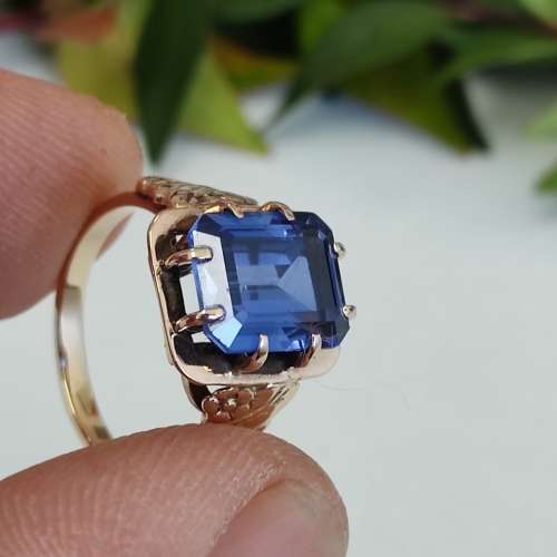 Vintage Blue Sapphire Ring