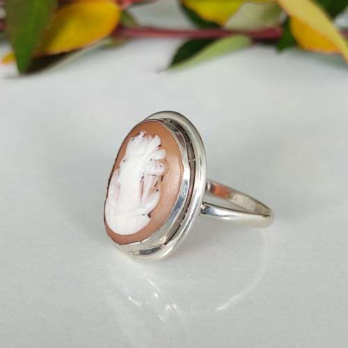Vintage Silver Cameo Ring #s1003