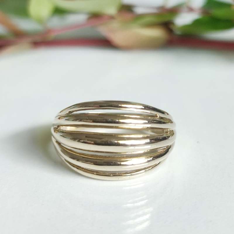 Beautiful Yellow Gold Ladies Ring #1142