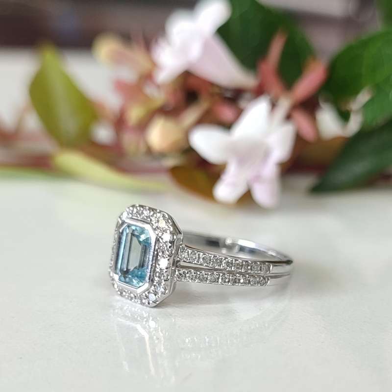 Aquamarine Ring in White Gold #1156