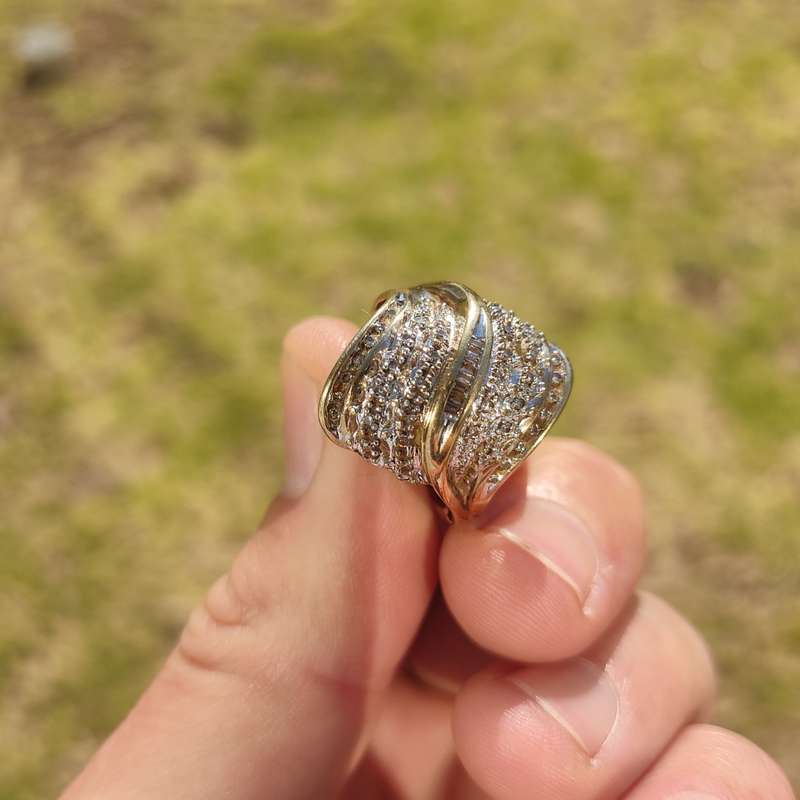 Solid Gold & Diamonds Ring LOW START