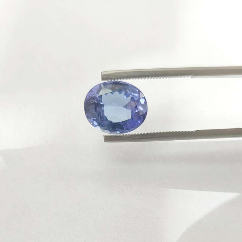 Certified Tanzanite Oval Cut 3.570ct Blue Violet