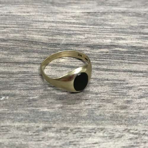 9ct Yellow Gold Onyx Ring