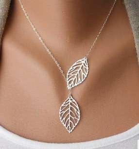 ELEGANT SILVER PLATED LEAF NECKLACE
