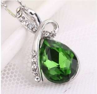 SILVER PLATED TEARDROP GREEN AUSTRIAN CRYSTAL NECKLACE WITH SILVER RHINESTONES