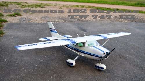 RC Cessna 182 Skylane TW 747 - III Airplane