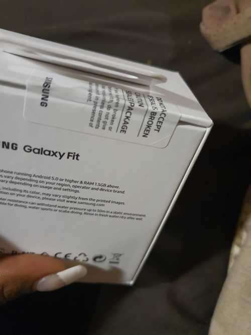 SAMSUNG FITBIT