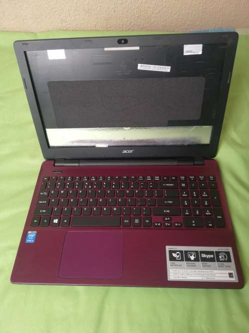 LOT ~ MIXED LAPTOP COVERS AND BATTERIES
