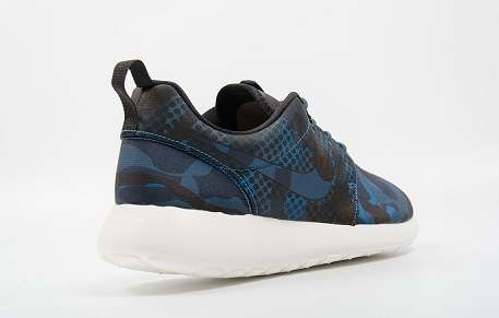 Original Mens Nike Roshe One Print 655206-404 - UK 11 (SA 11)