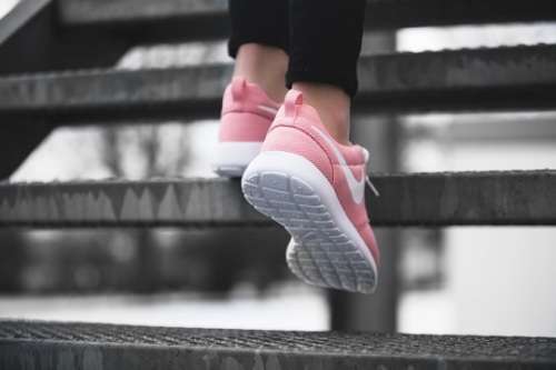 Original Ladies Nike Roshe One 511882-610 - UK 8 (SA 8)