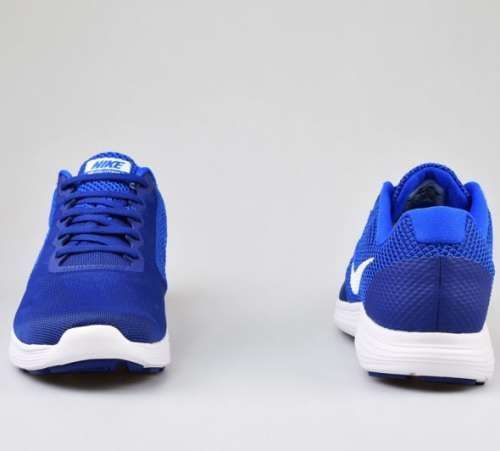Original Mens Nike Revolution 3 - 819300-407 - UK 9 (SA 9)