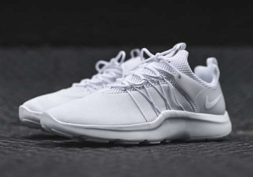 Original Mens Nike Darwin - 819803-111 - UK 10 (SA 10)