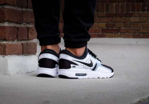Original Mens Nike AIR MAX ZERO ESSENTIAL - 876070-101 - UK 11 (SA 11)