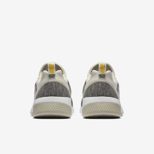 Original Ladies Nike CK RACER - 916792-005 - UK 7.5 (SA 7.5)