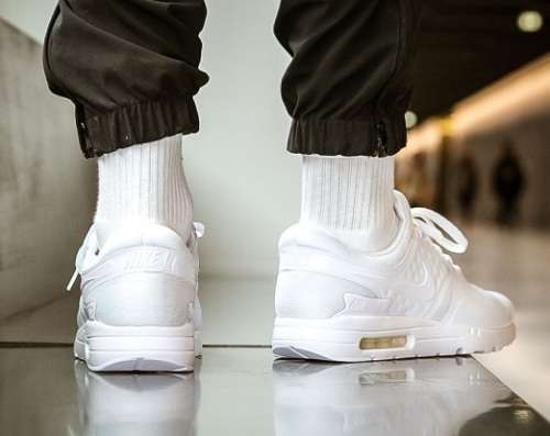 Original Mens Nike AIR MAX ZERO ESSENTIAL - 876070-100 ***SEE AVAILABLE SIZES IN AD***