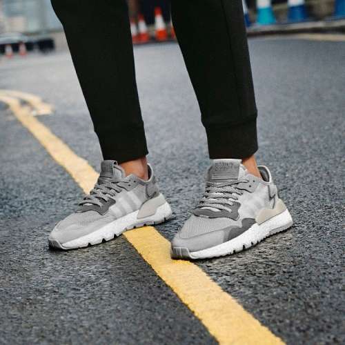 Original Womens ADIDAS NITE JOGGER - DA8692 - UK 7 (SA 7)