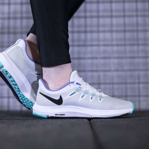 Original Womens Nike QUEST - AA7412-100 - UK 5.5 (SA 5.5)