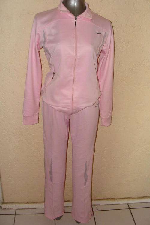 Ladies Winter Authentic Nike Track Suit X Large
