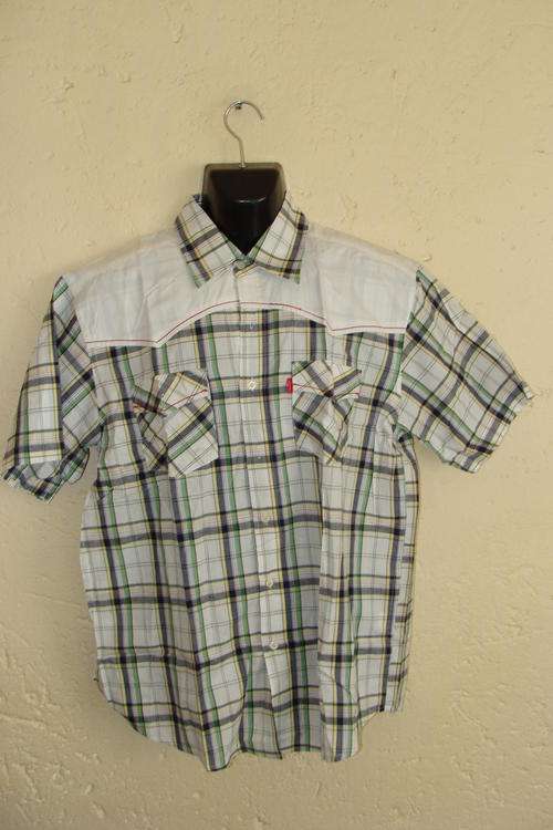 Levi's Standard Fit Short Sleeve Shirt Large