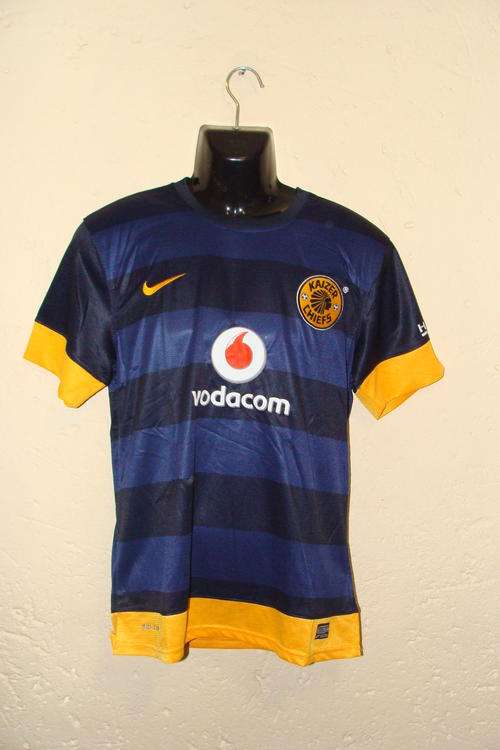 Kaizer Chiefs New Away Kit for 2012/13 Season Large