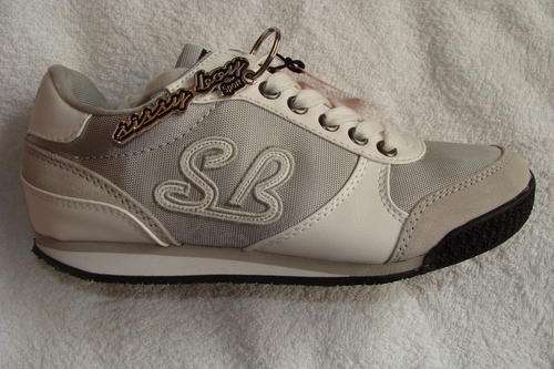 Authentic Ladies Sissy Boy Shoes SA 6 White Ice/Silver Gerbera