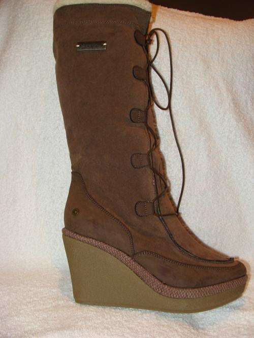 Original Ladies Levis Lipizzano High Boots - UK 8