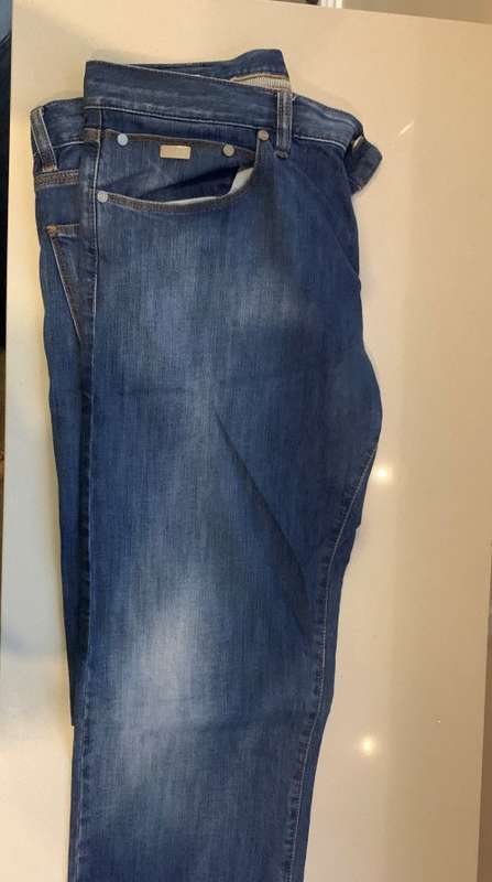 Hugo Boss Iowa Regulat Fit Stretch Dark Jeans