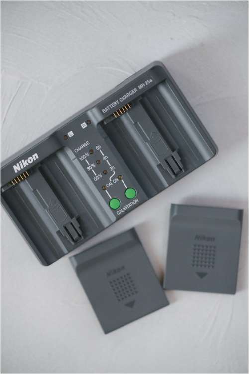 Nikon MH-26a Dual Battery Charger