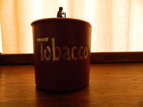 Very Old Tobacco with porcelain insert