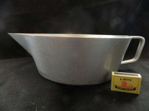 Old Pouring type Pot/Pan