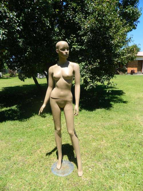 Female mannequin
