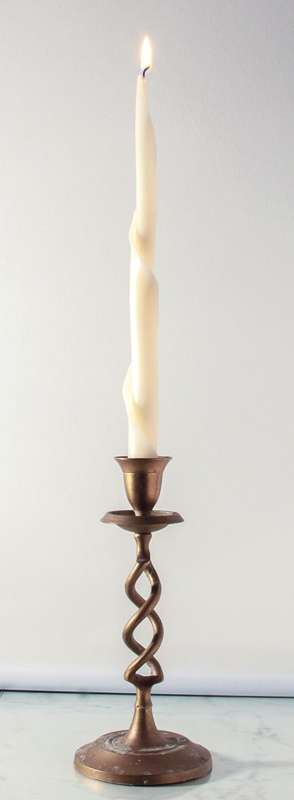 VINTAGE BRASS CANDELSTICK
