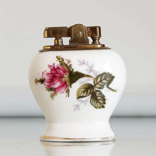 VINTAGE TABLE LIGHTER PORCELAIN