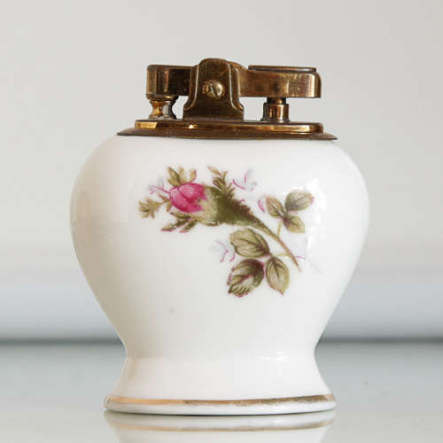 VINTAGE TABLE LIGHTER PORCELAIN