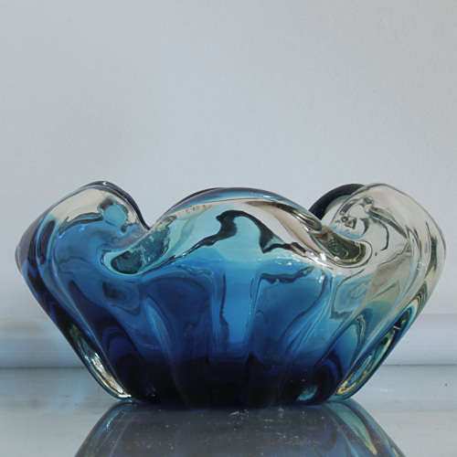 VINTAGE ASHTRAY