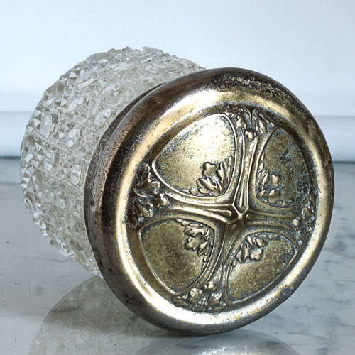 VINTAGE POWDER CONTAINER