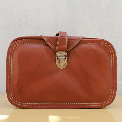 VINTAGE VANITY CASE / COSMETIC BAG WITH CLASP