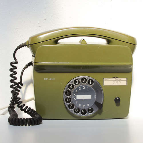 VINTAGE GREEN SIEMENS WALL MOUNT TELEPHONE