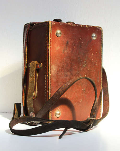 VINTAGE  BAKELITE KYORITSU K-1200P MULTIMETER WITH LEATHER CASE