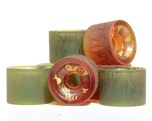 8 SKATEBOARD WHEELS, 1 LOT