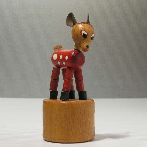 VINTAGE FLEXIBLE WOODEN TOY OF A DEER