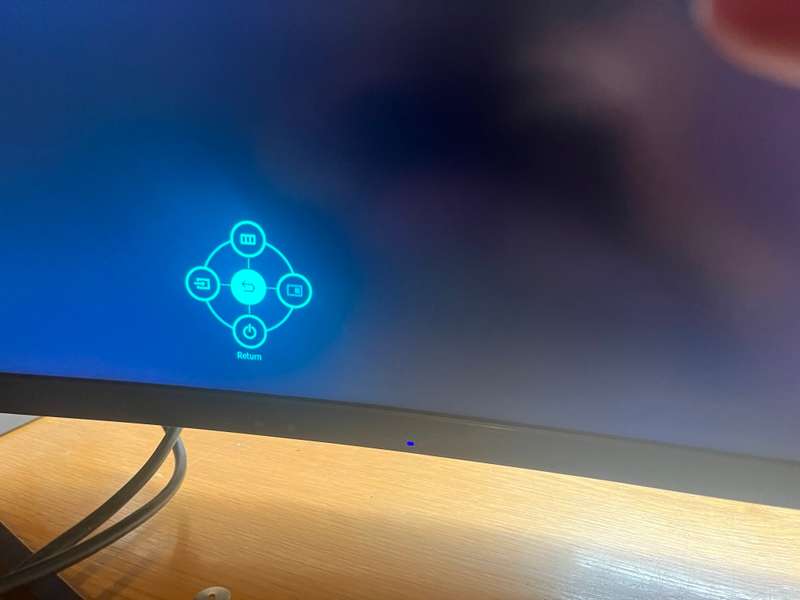 Samsung C49RG90 49` QLED 120Hz FreeSync 2 Curved Gaming Monitor