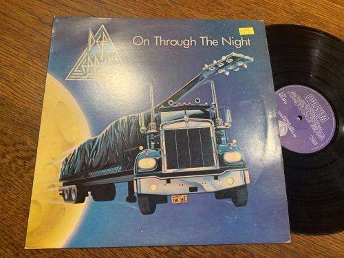 Def Leppard - On Through the Night STAR5136 (SA)  VG+/VG+